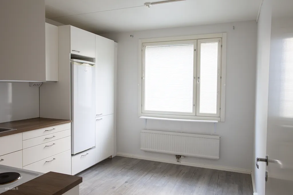 Köök - Ground Floor Flat with Garden in Lauste, Turku
