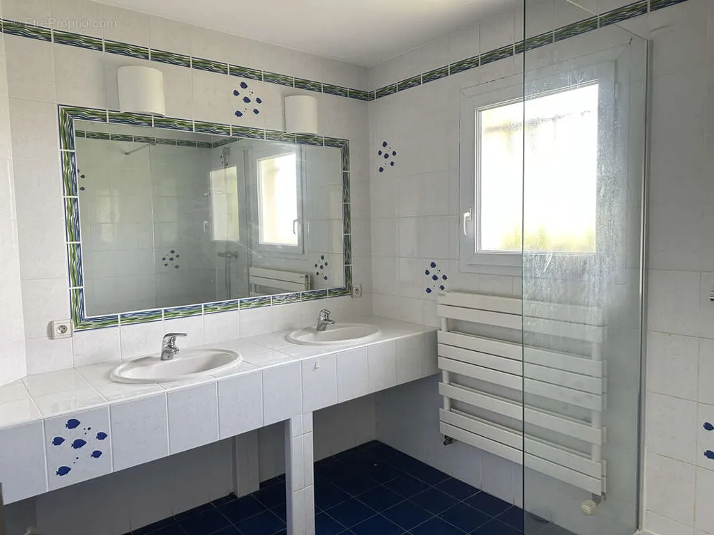 Bagni - House with Golf View and Pool near Saint-Etienne