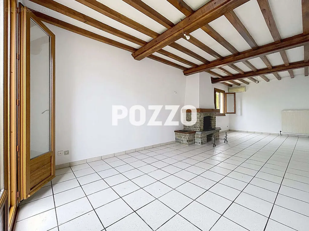 Soggiorno - Detached House with South-Facing Terrace near Caen