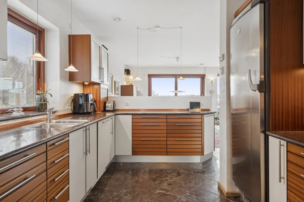 Cuisine - Villa with Private Beach and Lake in Snoghøj
