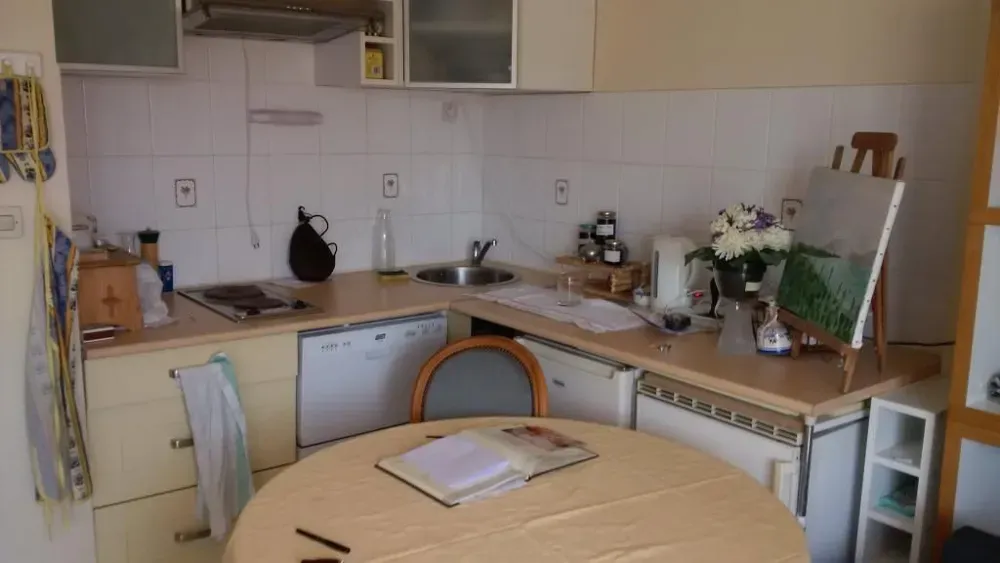 Cuisine - Studio Meublé avec Balcon à Montpellier