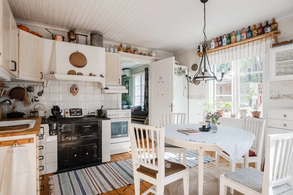 Cuisine - Charming Cottage with Natural Setting in Ängsbacka