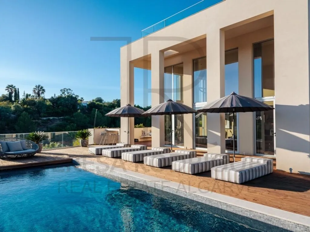 Piscina - Modern House with Sea View in Lagoa