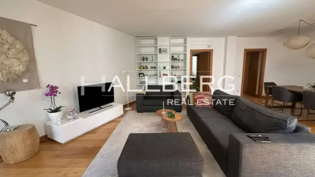 Séjour - Fully Furnished Apartment in Milan's Five Streets
