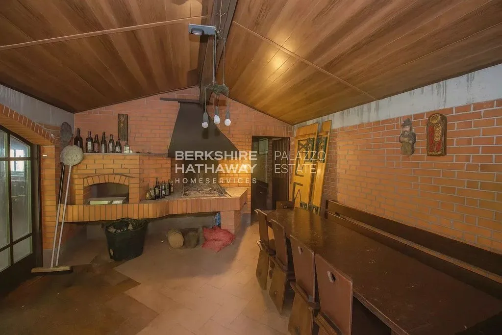 Salle à manger - Luxury Villa with Pool in Cassano Magnago