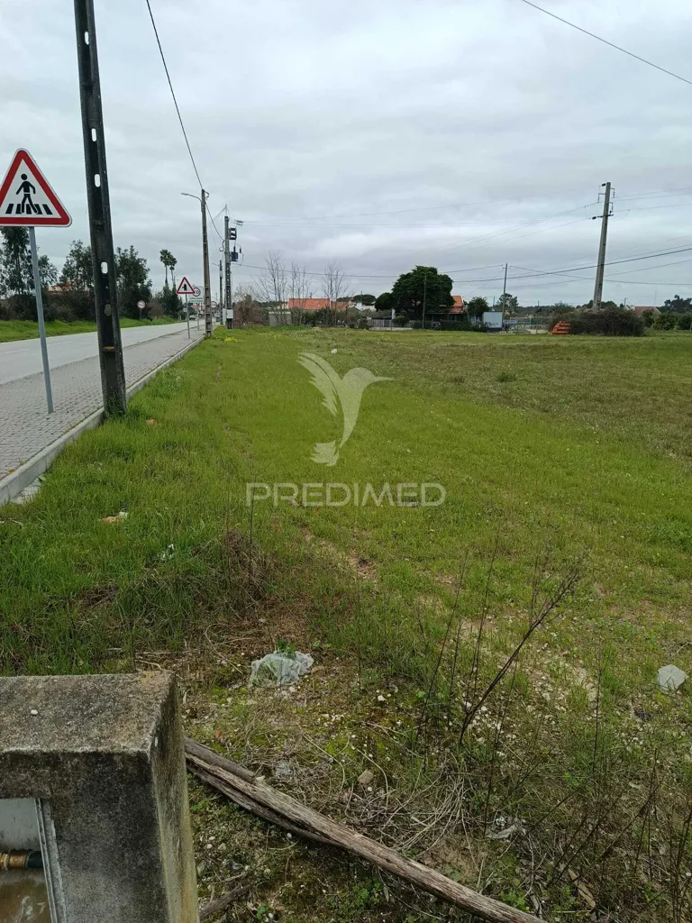 Aed - Urban Plot near Magos Dam on EN114-3