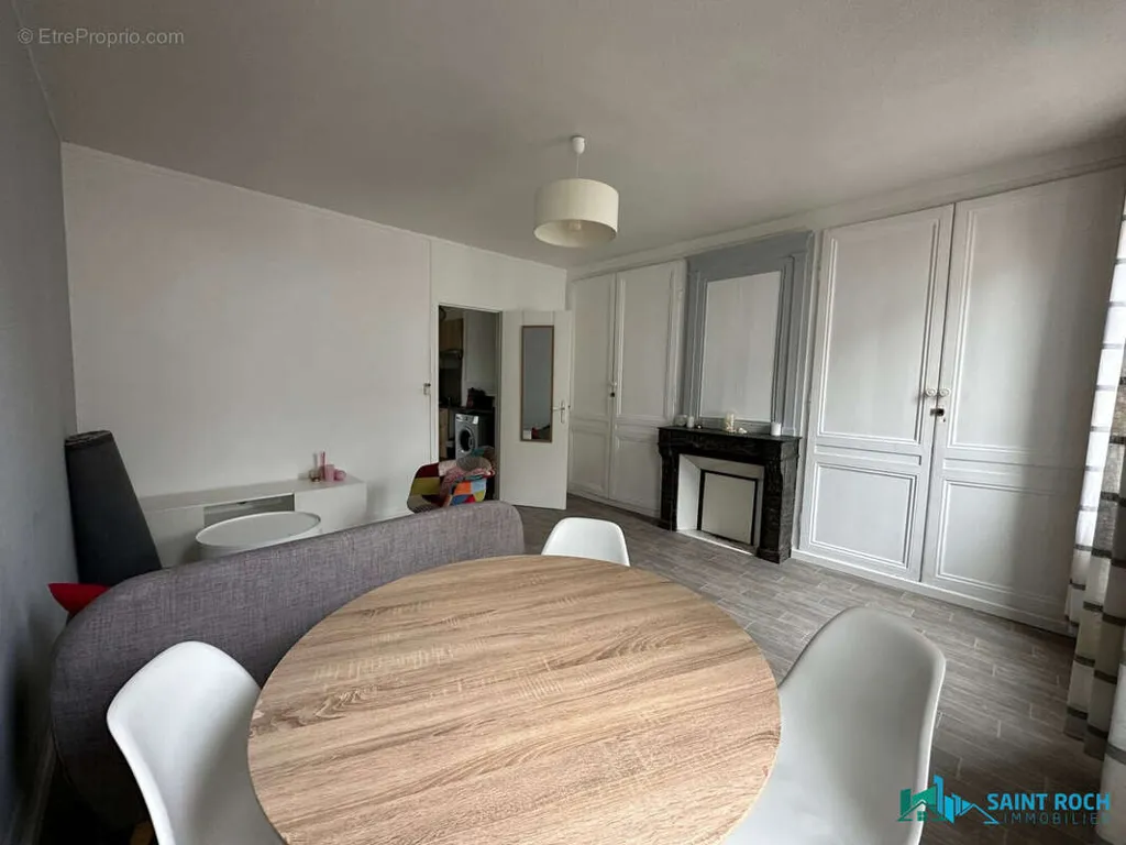 Salle à manger - Appartement Meublé à Proximité de l'Université au Havre