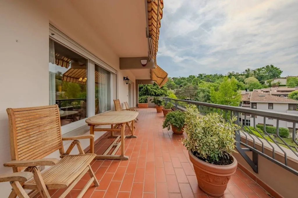 Terrass - Luxury Penthouse with 4-Directional Views in Conegliano