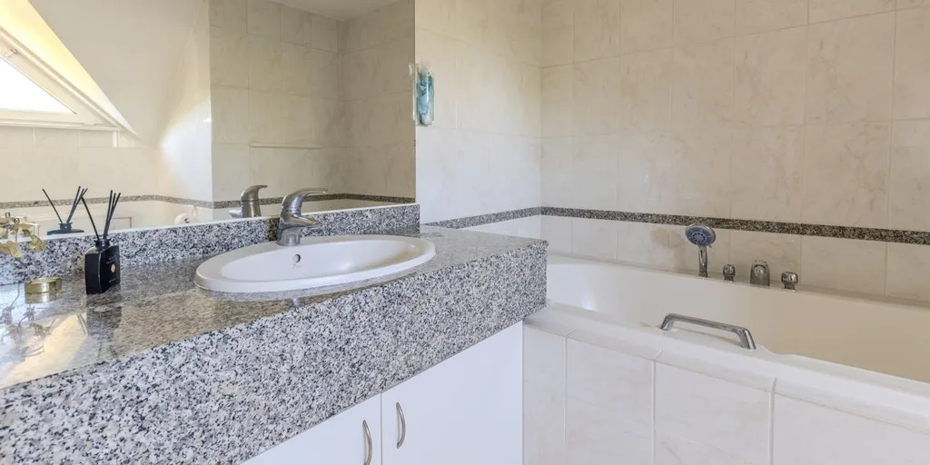 Bagni - Detached House with Garden in Lanaken