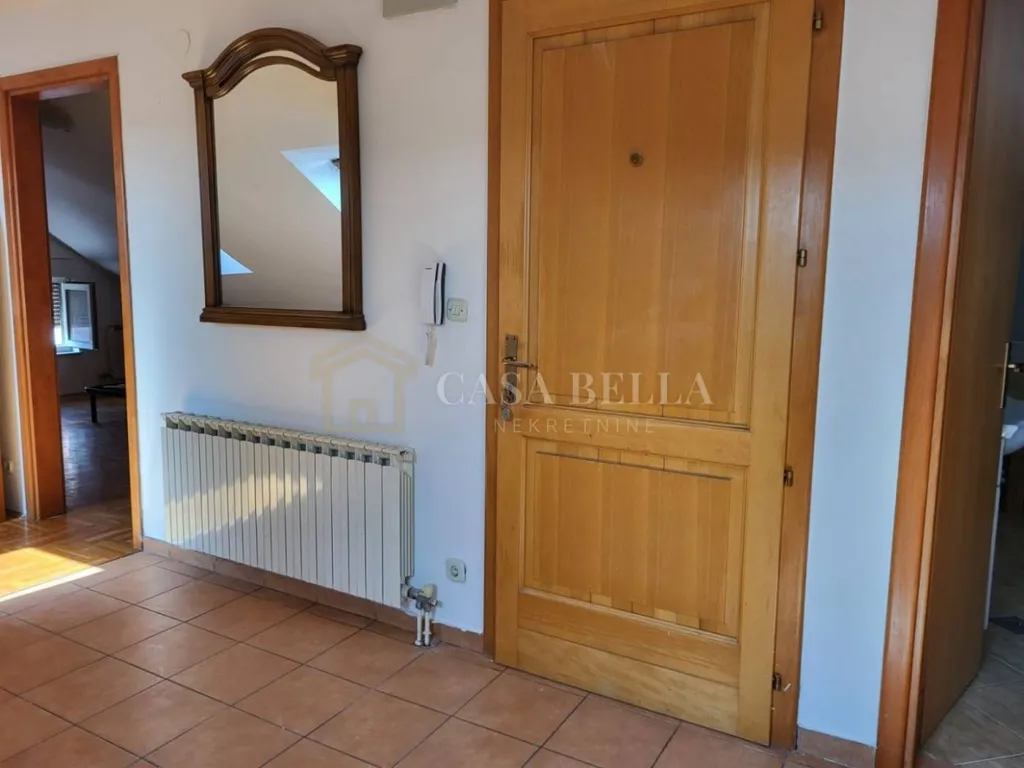 Entrée - Apartment with Balcony in Trešnjevka, Zagreb