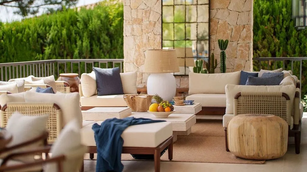 Terrass - Modern Villa with Pool in Nueva Andalucía