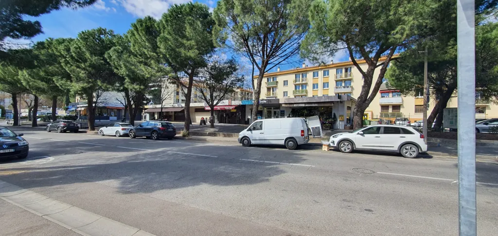 T3 with Balcony and Secure Parking in Aix-en-Provence