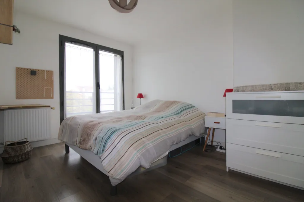 Chambres - Appartement Lumineux avec Balcon à Champigny-Sur-Marne