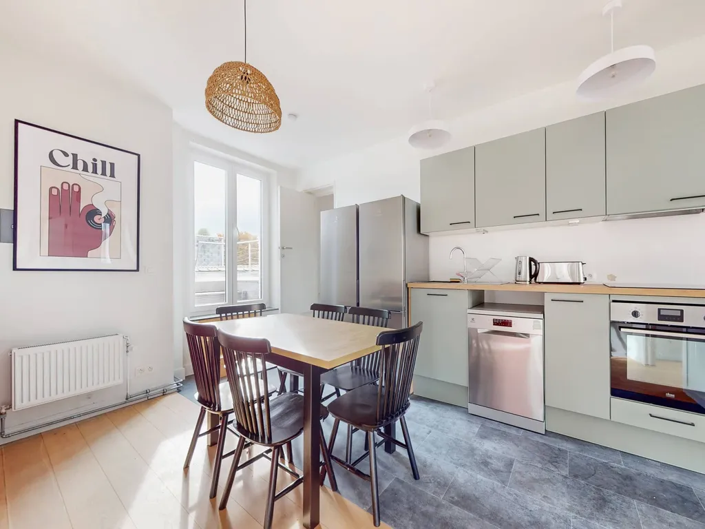 Kitchen - 6-bedroom apartment in Auderghem