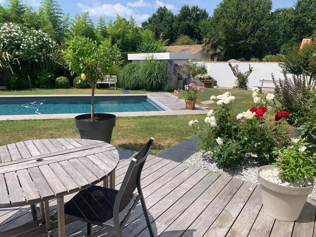 Bassein - Contemporary Villa with Pool in Les Sables-d'Olonne