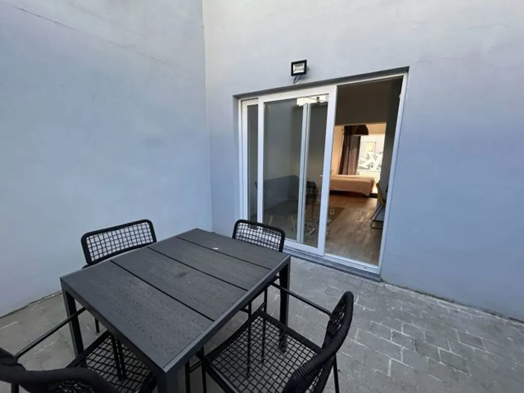 Aed - Furnished Studio with Terrace in Auderghem