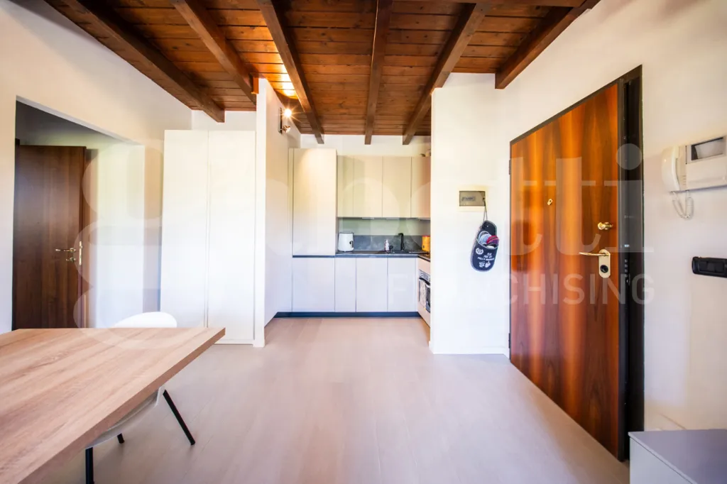 Salle à manger - Apartment with Balcony in Monte San Pietro