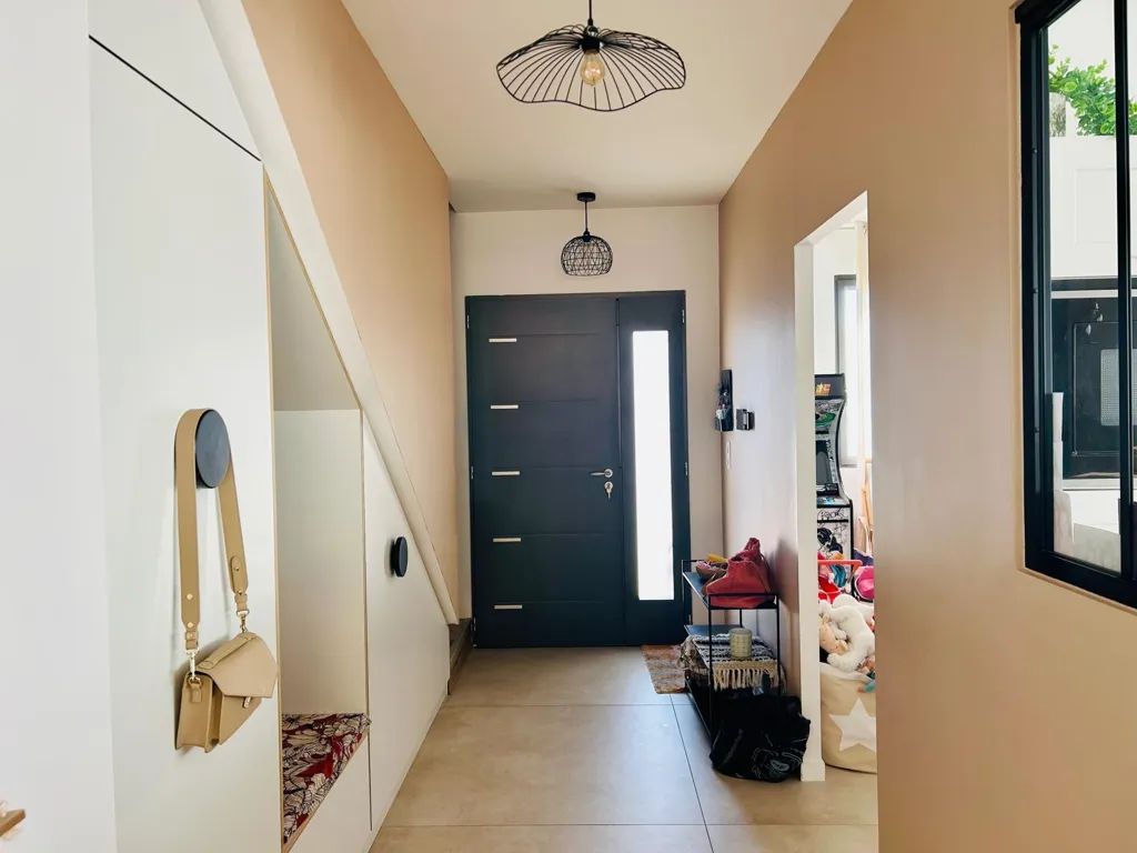 Entrée - Maison contemporaine avec piscine près de Bordeaux