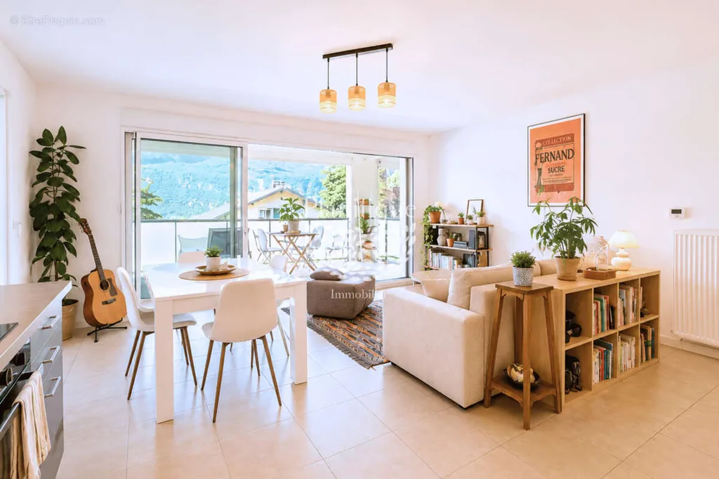 Elutuba - Bright Apartment with Garage in Aix-les-Bains