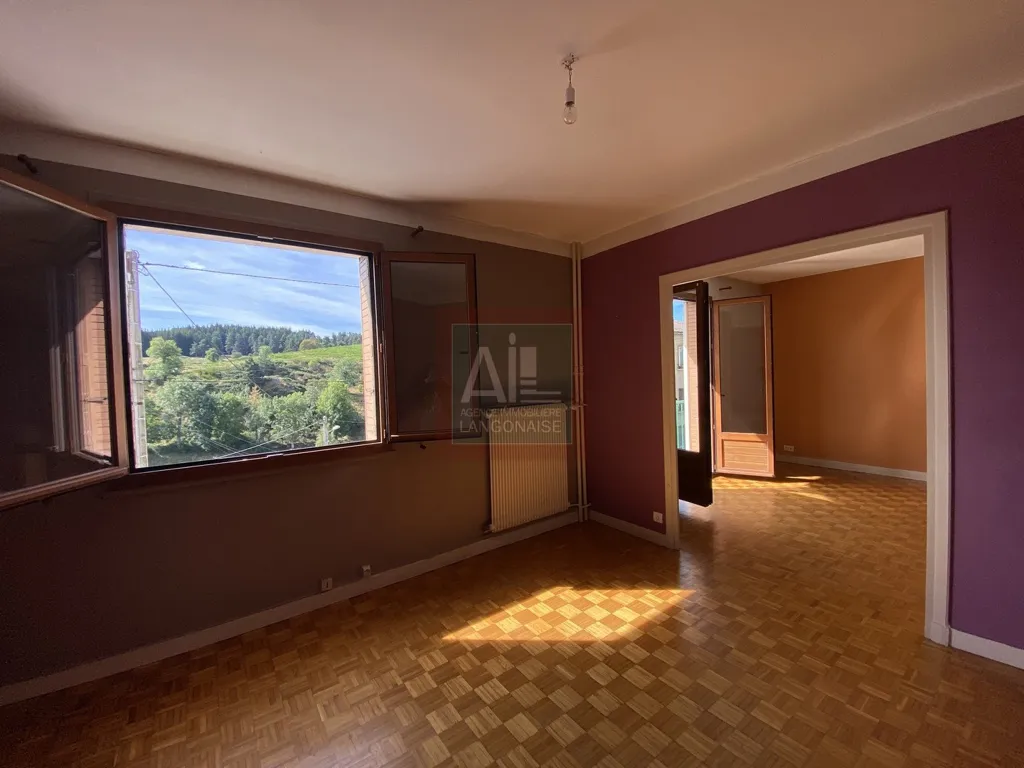 Pièces - Appartement T4 avec Garage et Balcon à Naussac