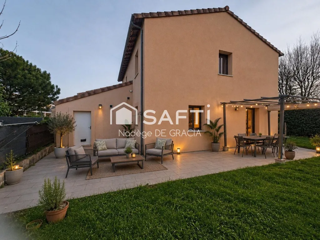 Esterno - Contemporary House with Garden in Montgiscard