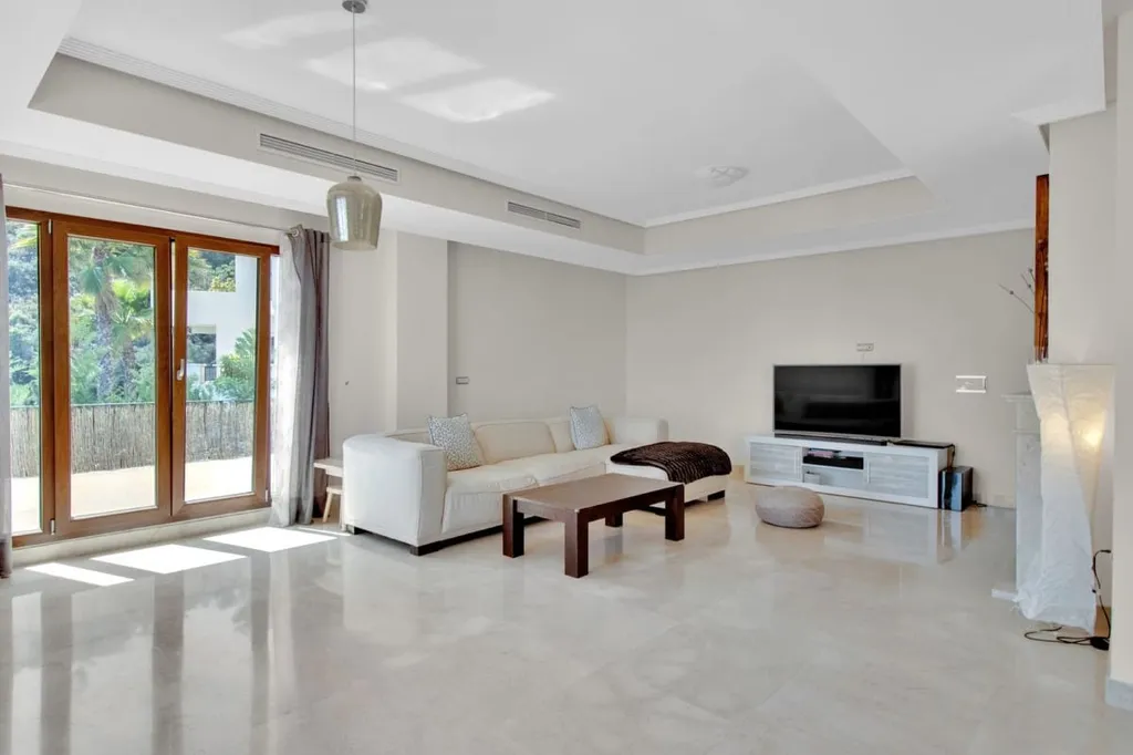 Elutuba - Andalucian Villa with Pool in Benahavís