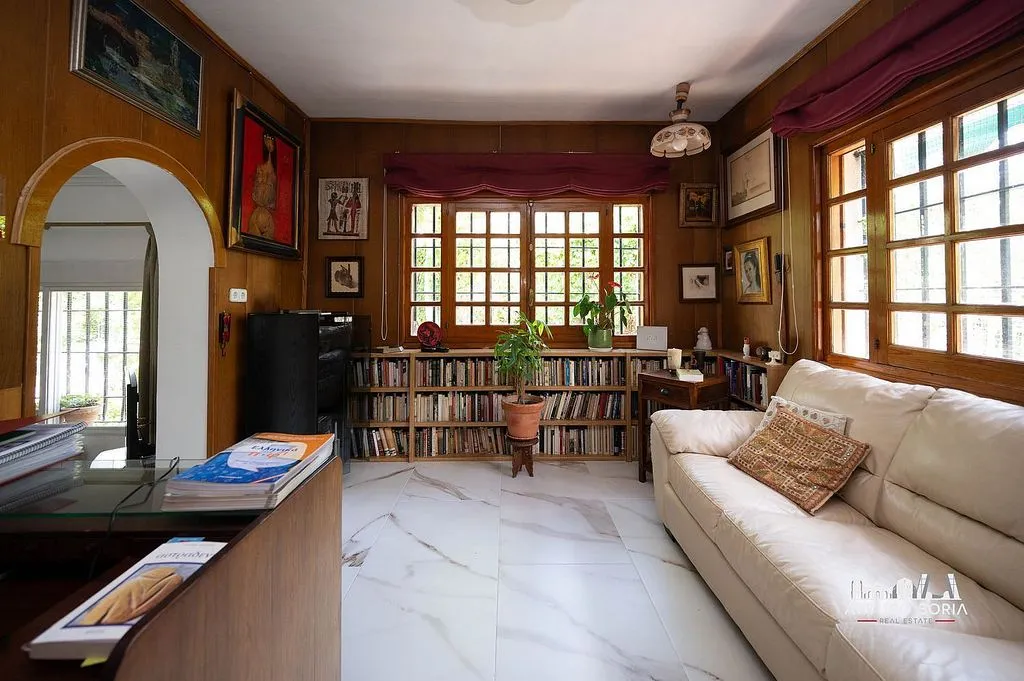 Elutuba - Detached House with Development Potential in Arturo Soria