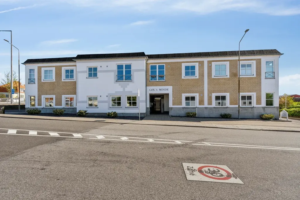 Välivaade - Modernised 2-Bed Flat with Elevator in Skalborg