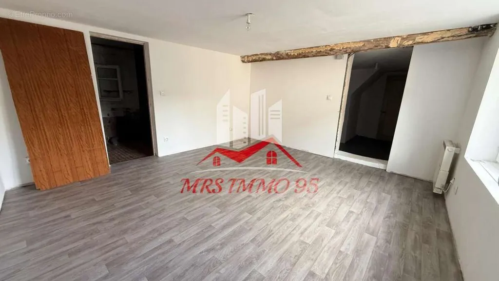 Pièces - Ensemble de 2 Maisons Triplex à Vémars