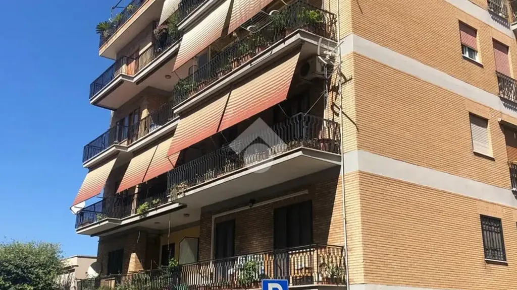 Välivaade - Spacious Apartment with Balcony in Marino