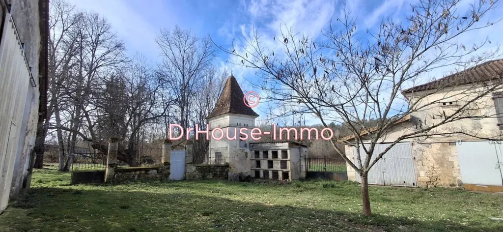 Aed - Master's House with Parkland in Mareuil