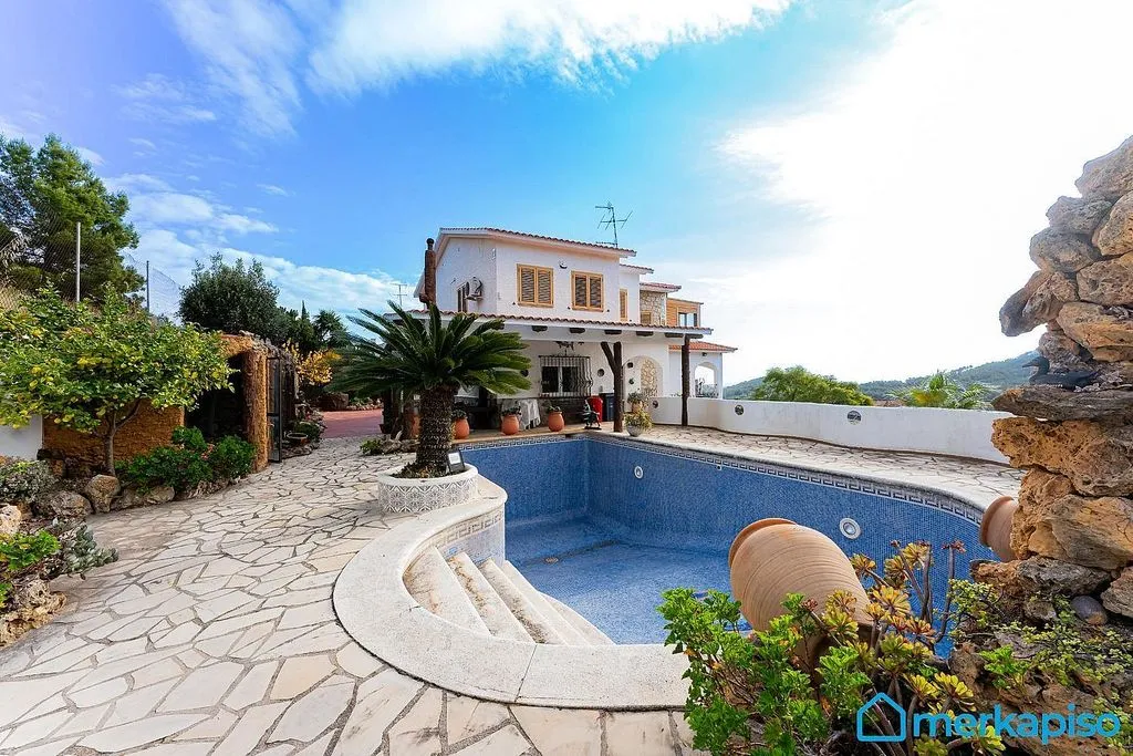 Piscine - Luxury House with Sea View in Gavà