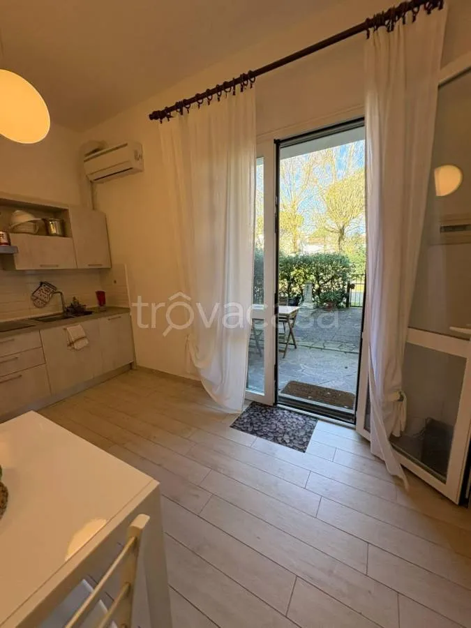 Cucina - Ground Floor Bilocale with Private Garden in Comacchio