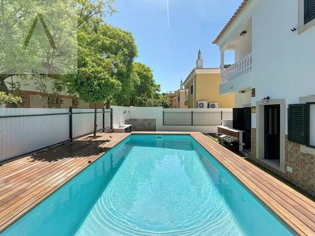 Piscine - Renovated Villa with Pool in Olhão