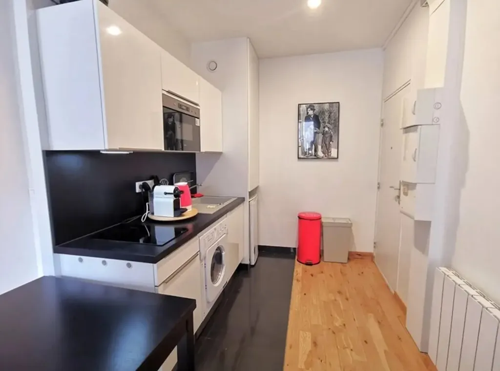 Cuisine - Studio Meublé Rénové à Lorient