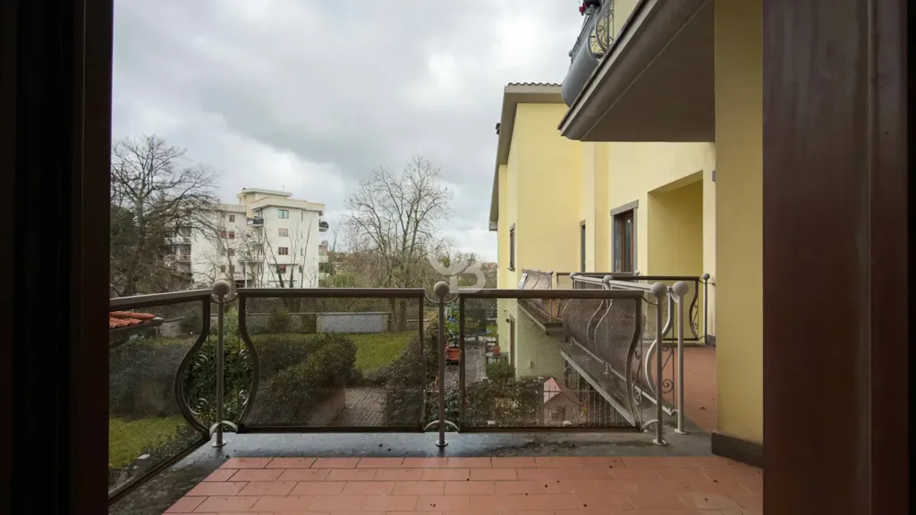 Rõdu - Spacious Loft with Balcony in Viterbo