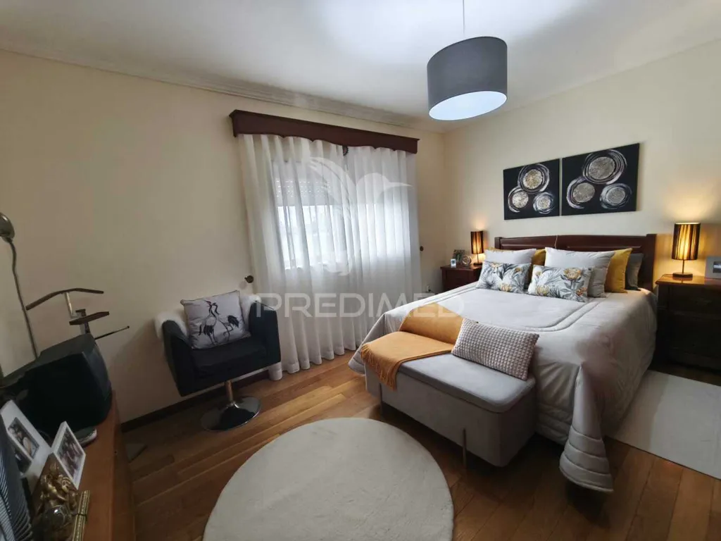 Chambres - Spacious T3 Apartment with Elevator in Vagos
