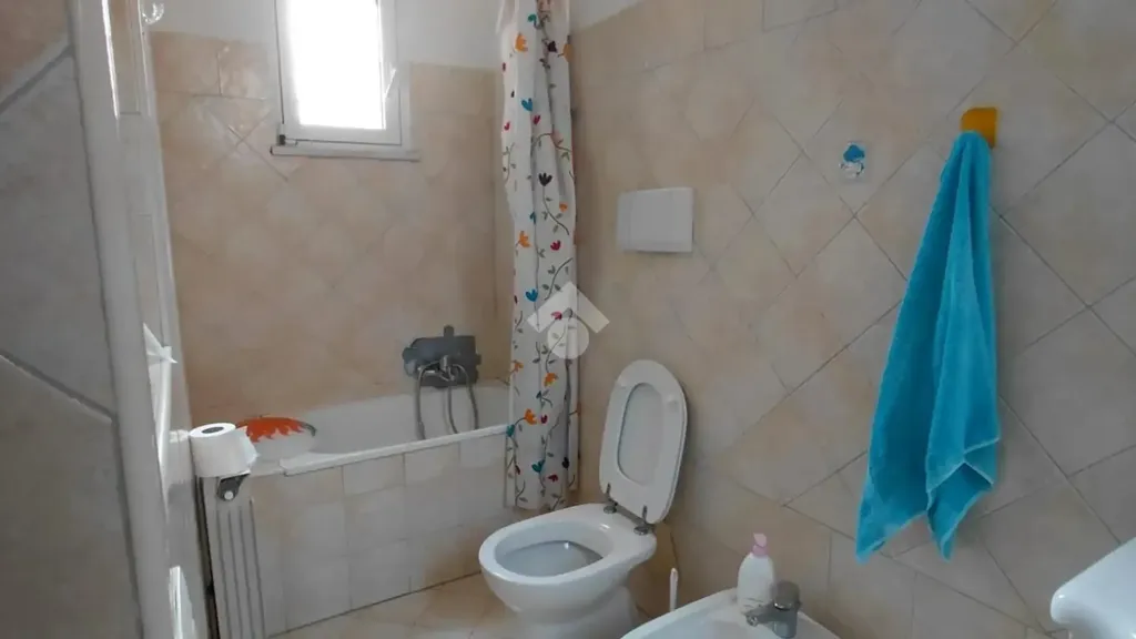 Vannitoad - Three-Bedroom Apartment with Garden in Ladispoli