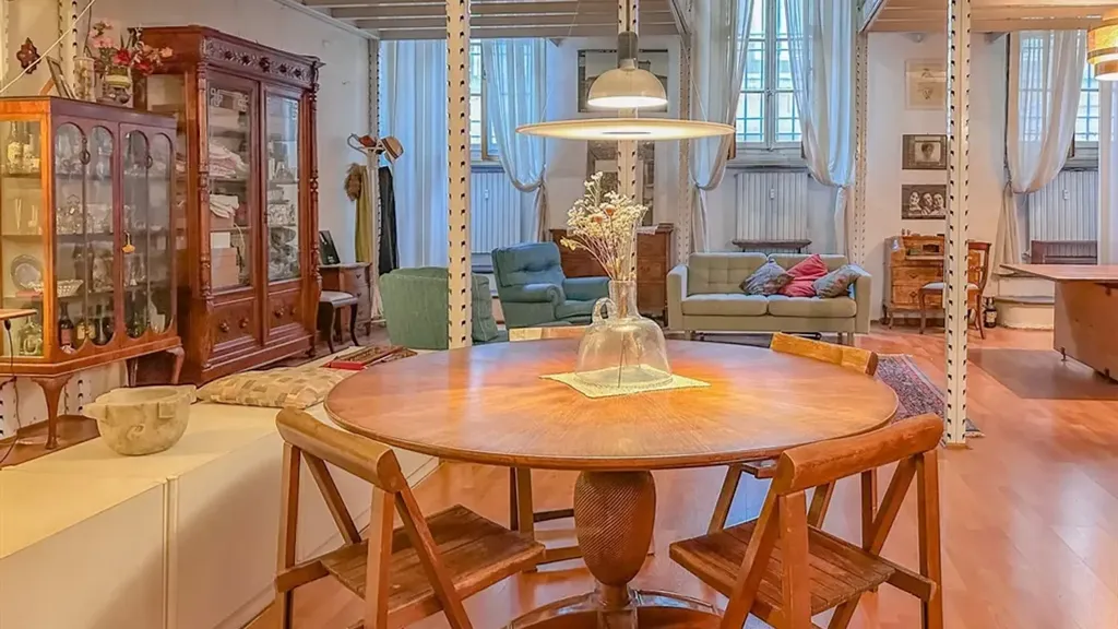 Salle à manger - Loft with High Ceilings in Florence