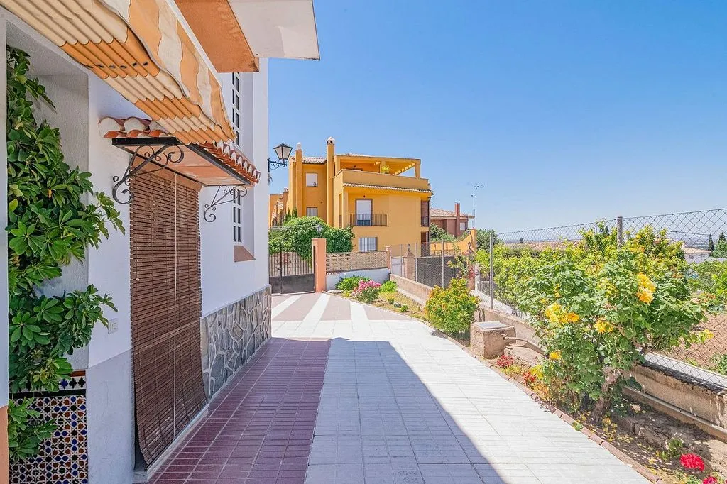 Välivaade - Chalet with Pool and Garden in Cajar