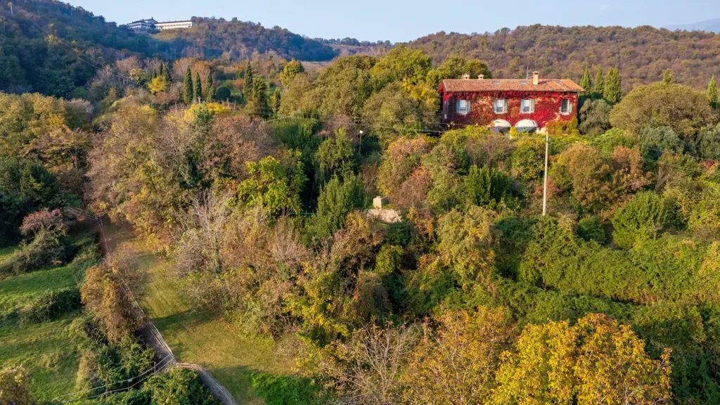 Õhuvaade - Villa with Private Park in Collebeato