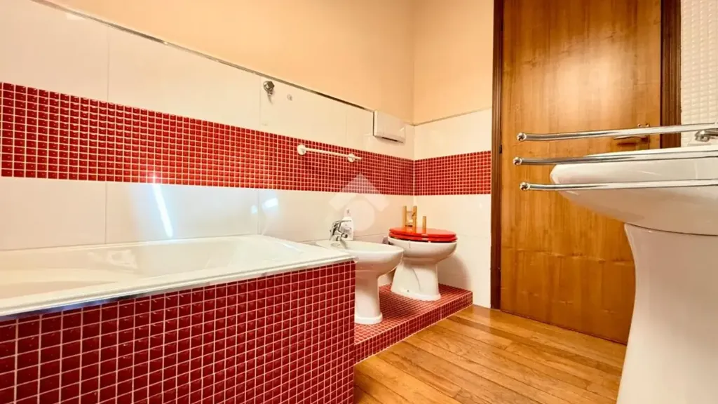 Salles de bain - 4-Bedroom Apartment with Balcony in Vigasio
