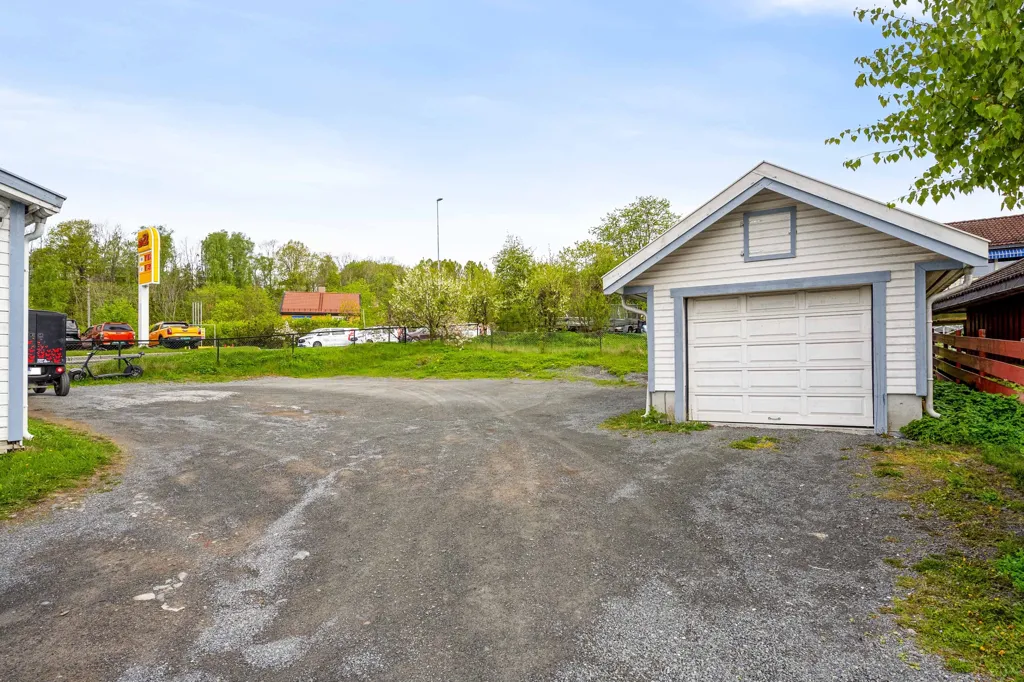 Välivaade - Mixed-Use Property with Business Units in Haslum