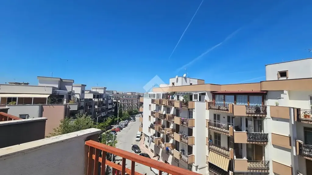 Rõdu - Attic Apartment with Double Aspect in Trani