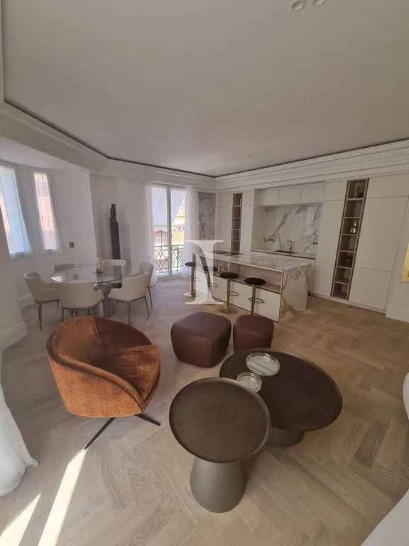 Séjour - Appartement Art Déco avec Vue Mer à Cannes