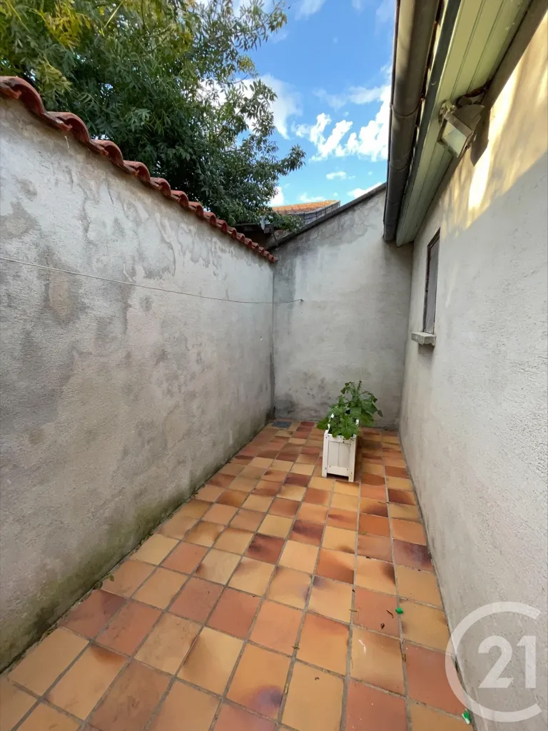 Jardin - Maison 2 Pièces avec Cour à Graulhet