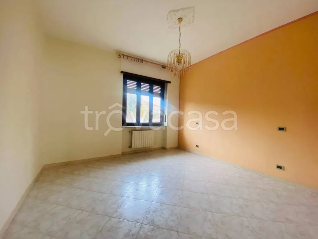 Rooms - Apartment with Balcony in Beinasco