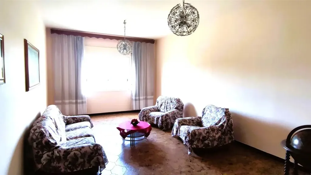 Séjour - Appartement 6 pièces à IT