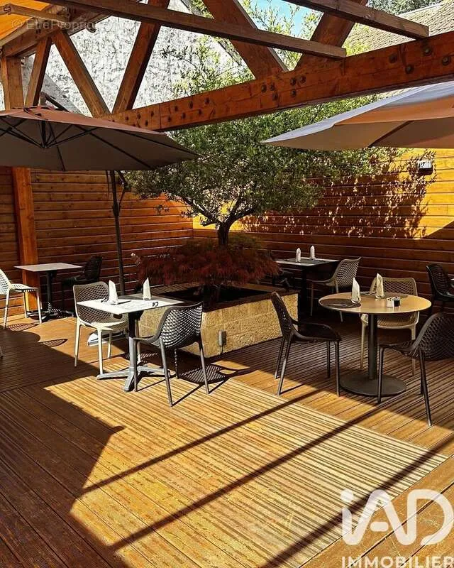 Terrace - Restaurant with Terrace in Saint-Germain-Les-Arpajon