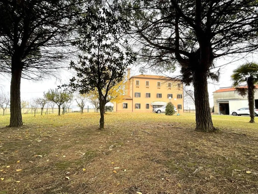 Välivaade - Historic Farmhouse with Pier in Jesolo